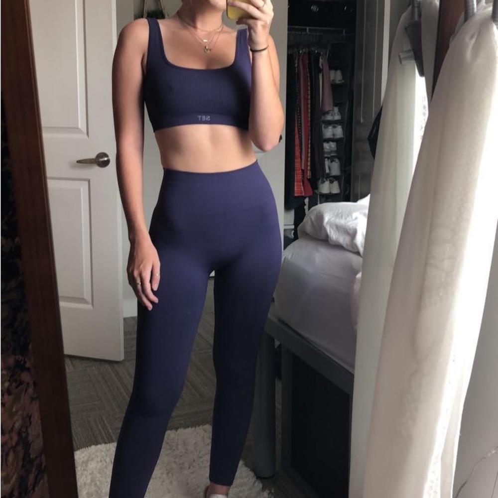 Set Active midnight set, color no longer available on their site